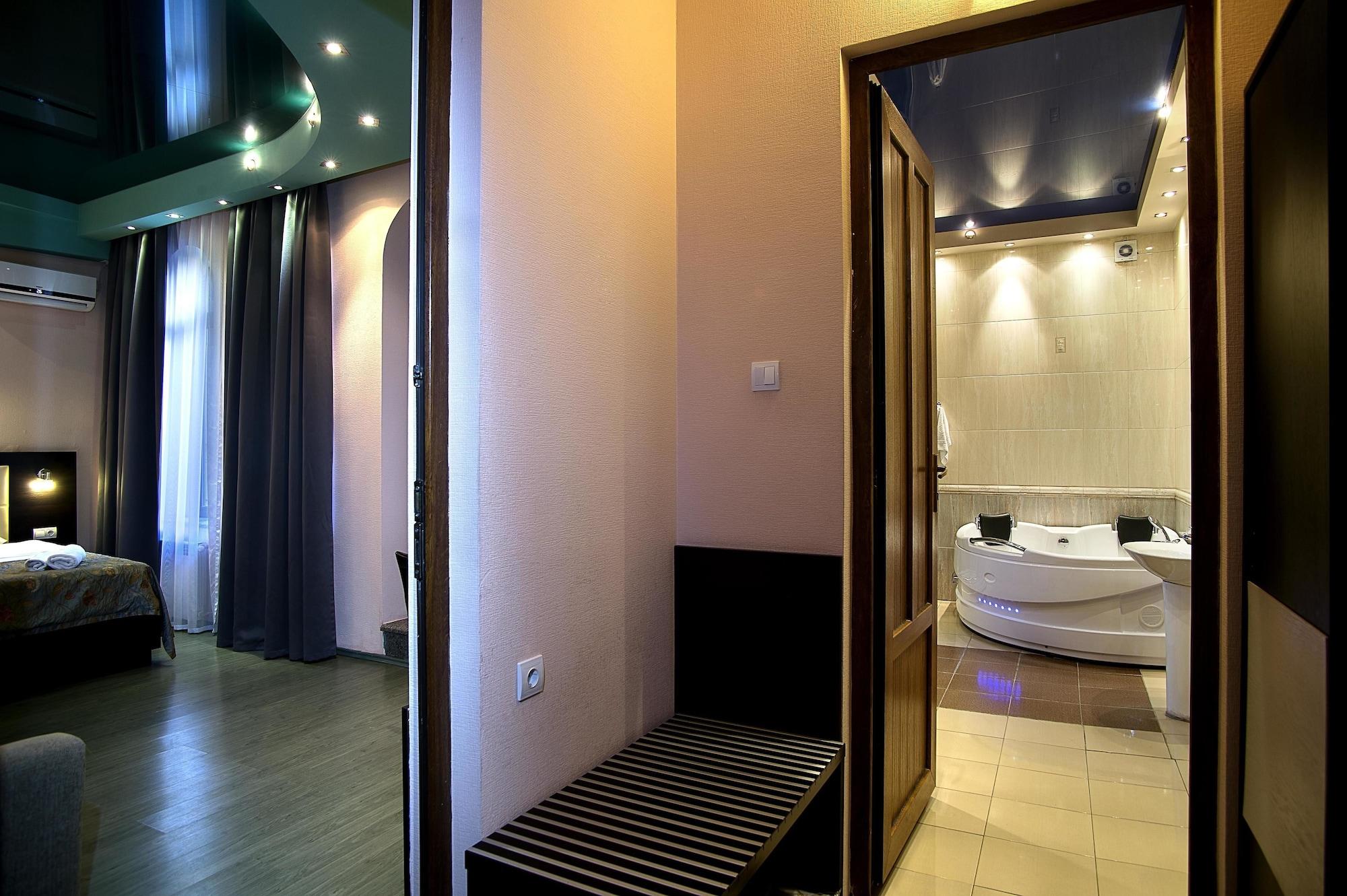 Coral Boutique Hotel Tbilissi Extérieur photo