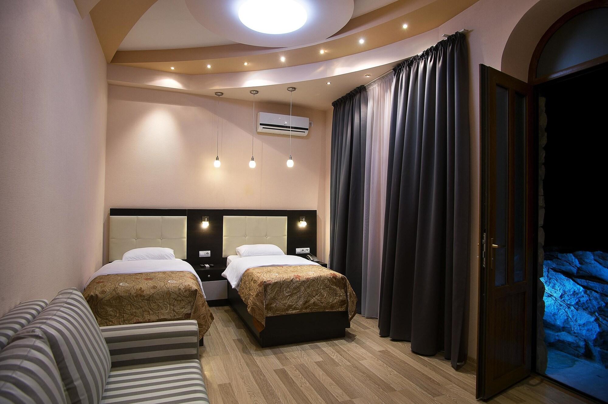 Coral Boutique Hotel Tbilissi Extérieur photo