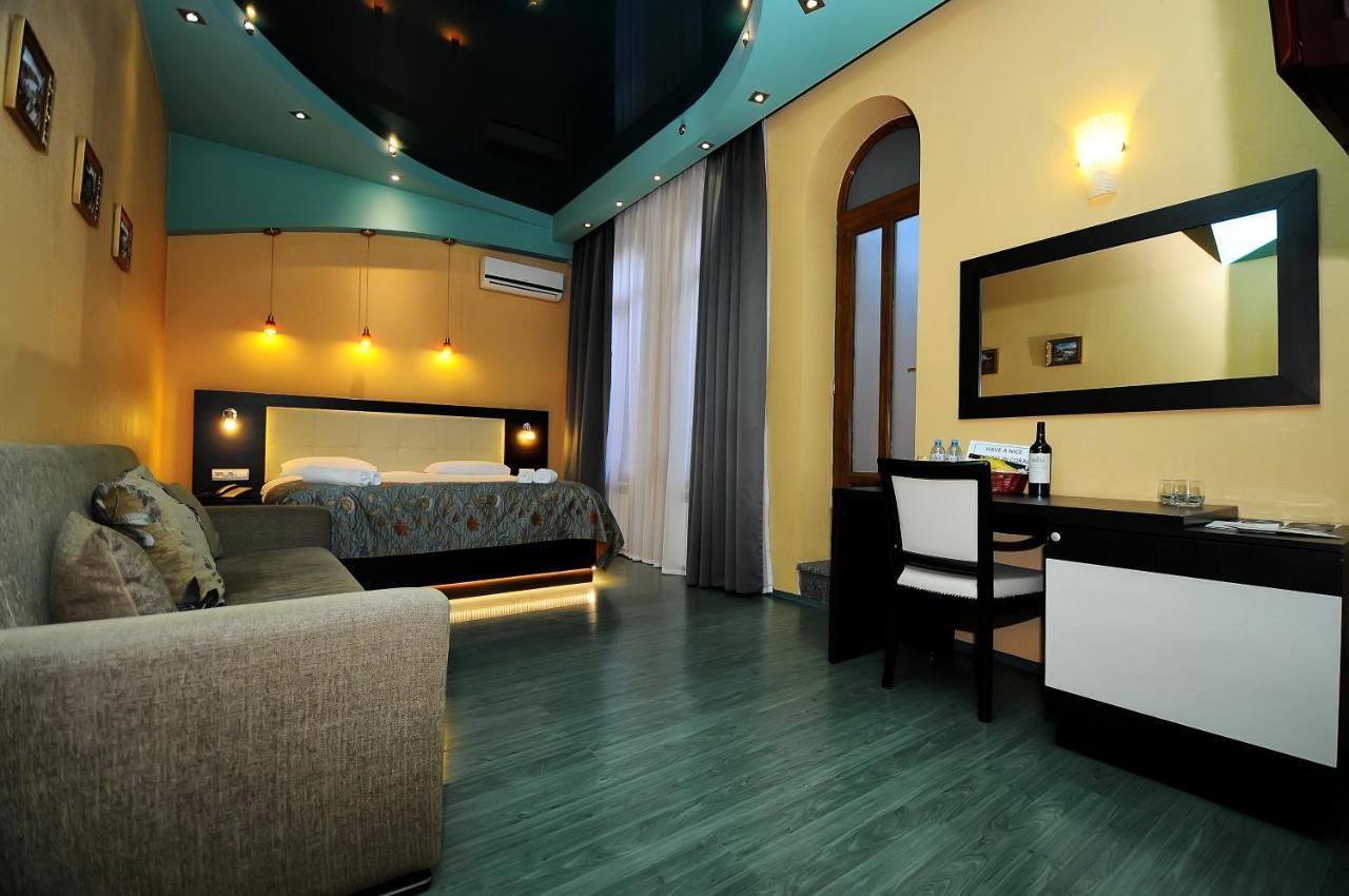 Coral Boutique Hotel Tbilissi Extérieur photo