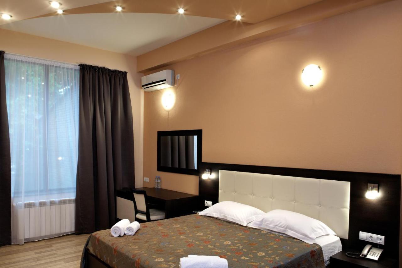 Coral Boutique Hotel Tbilissi Extérieur photo