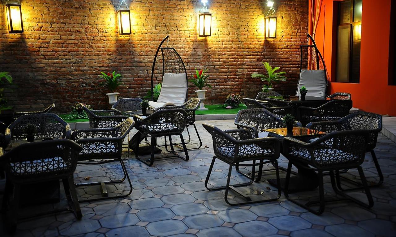 Coral Boutique Hotel Tbilissi Extérieur photo