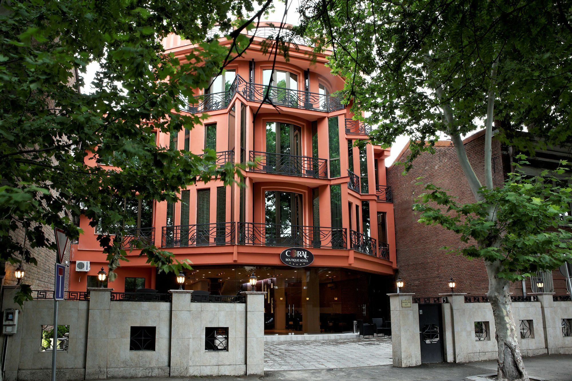 Coral Boutique Hotel Tbilissi Extérieur photo